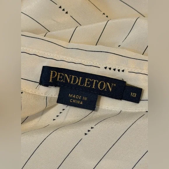 Pendleton Silk Blouse Button Top Flutter Sleeve Arrow Stripe Cream - Picture 11 of 12